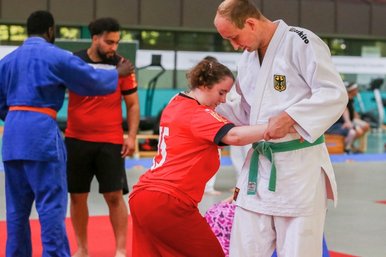 Judoka beim Training.